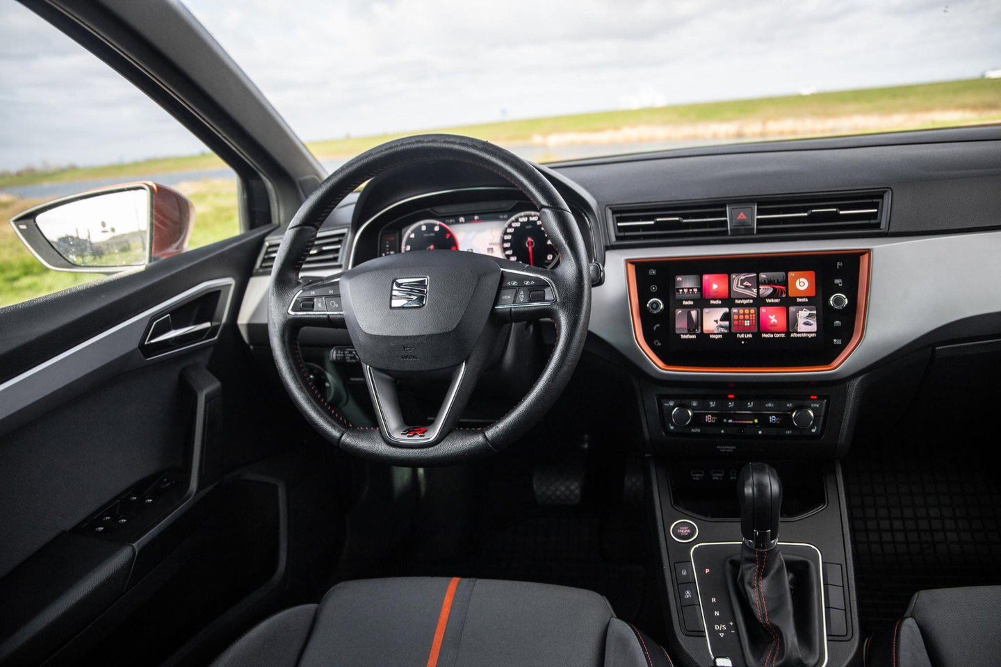 SEAT Ibiza 1.0 TSI FR Business Intense AUTOMAAT / BEATS / CRUISE CONTROLE / CARPLAY