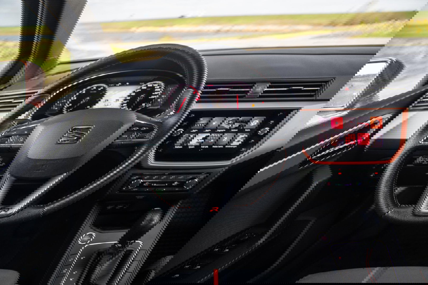 SEAT Ibiza 1.0 TSI FR Business Intense AUTOMAAT / BEATS / CRUISE CONTROLE / CARPLAY