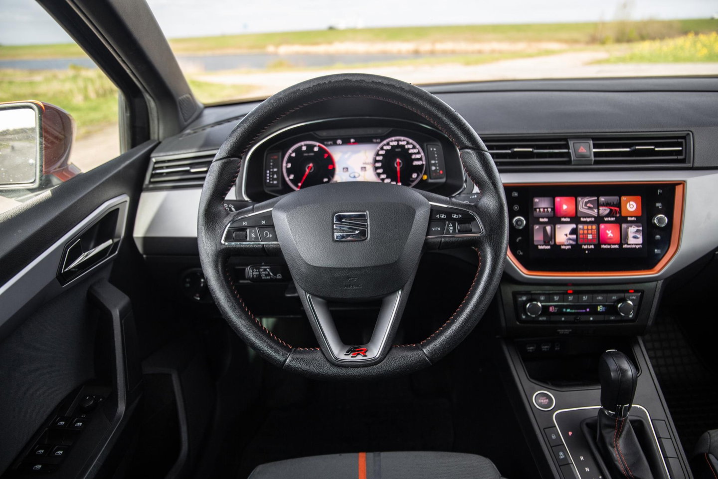 SEAT Ibiza 1.0 TSI FR Business Intense AUTOMAAT / BEATS / CRUISE CONTROLE / CARPLAY