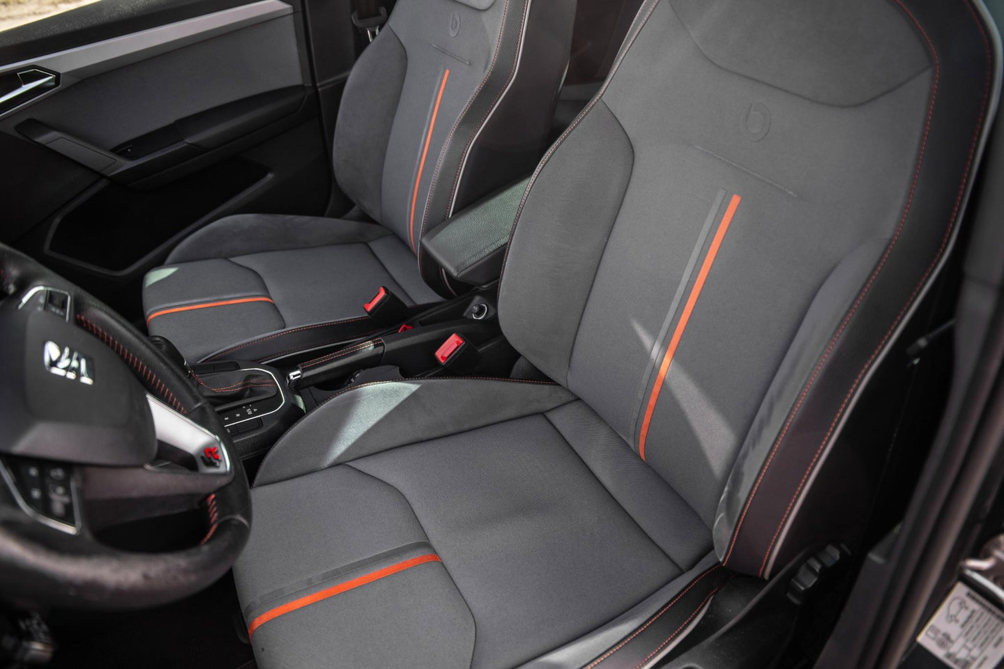 SEAT Ibiza 1.0 TSI FR Business Intense AUTOMAAT / BEATS / CRUISE CONTROLE / CARPLAY