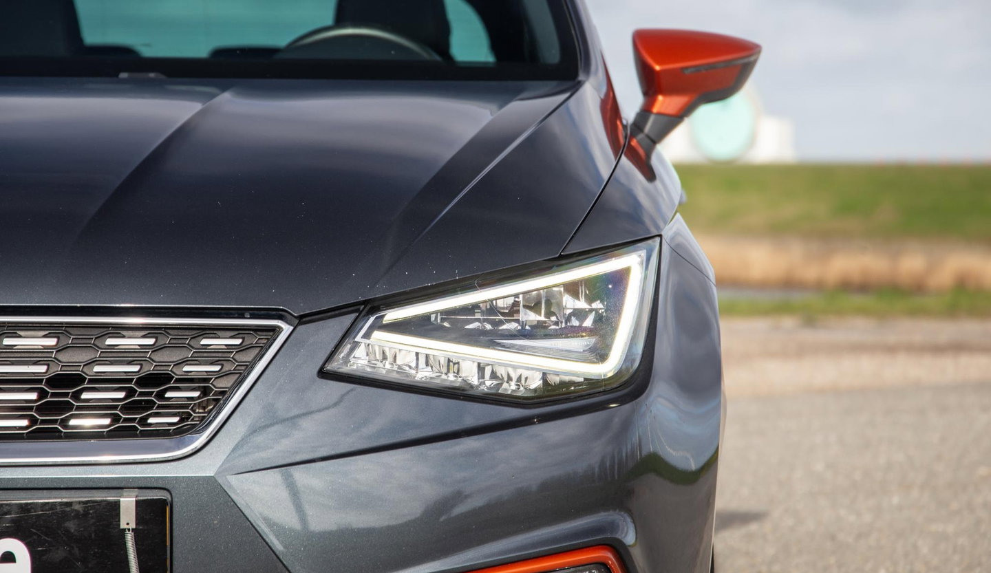 SEAT Ibiza 1.0 TSI FR Business Intense AUTOMAAT / BEATS / CRUISE CONTROLE / CARPLAY