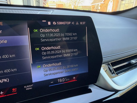 BMW X1 xDrive 23i 204pk 4Cilinder M-Sport - PANO - H&K - Memory - Dealer O.H. - Frozen Grey