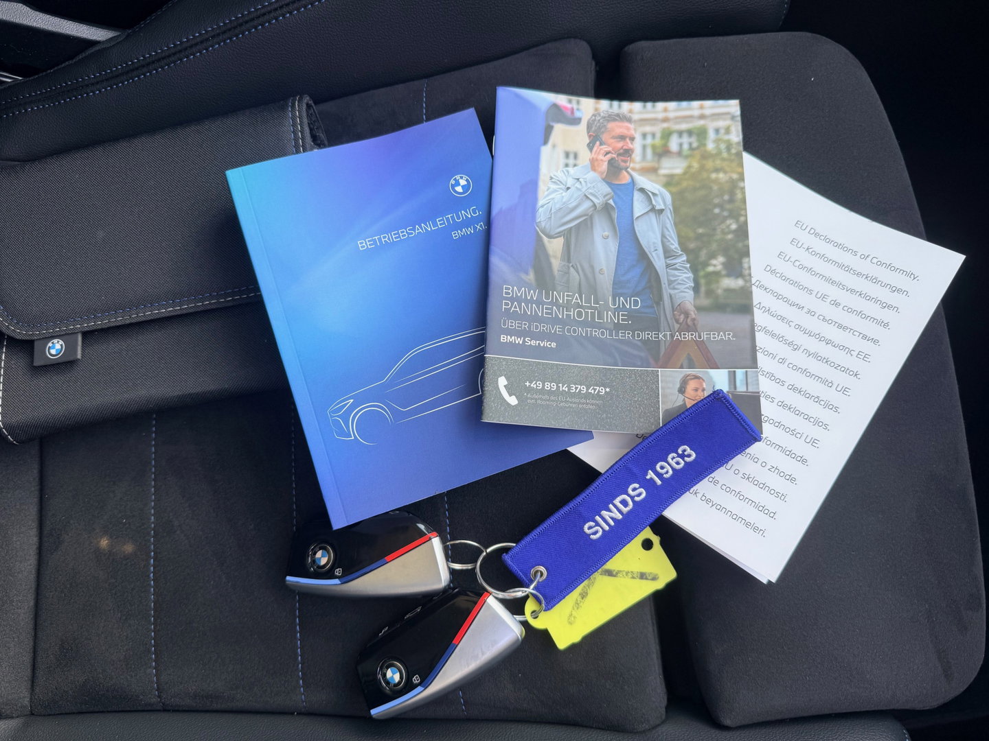 BMW X1 xDrive 23i 204pk 4Cilinder M-Sport - PANO - H&K - Memory - Dealer O.H. - Frozen Grey