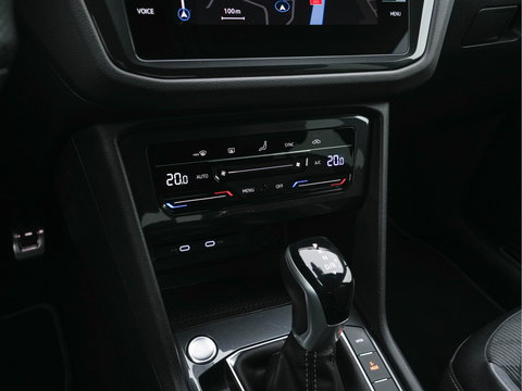 Volkswagen Tiguan 1.4 TSI Black-Style R-Line Business eHybrid ( Plug-in ) (INCL-BTW) *HEAD-UP | FULL-LED | ADAPTIVE-CRUISE | TOPVIEW | KEYLESS | DIGI-COCKPIT | HEATED-COMFORTSEATS | NAVI-FULLMAP | DAB+ | PRIVACYGLASS | ECC | CARPLAY | PDC | 20''ALU