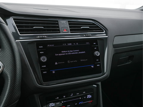 Volkswagen Tiguan 1.4 TSI Black-Style R-Line Business eHybrid ( Plug-in ) (INCL-BTW) *HEAD-UP | FULL-LED | ADAPTIVE-CRUISE | TOPVIEW | KEYLESS | DIGI-COCKPIT | HEATED-COMFORTSEATS | NAVI-FULLMAP | DAB+ | PRIVACYGLASS | ECC | CARPLAY | PDC | 20''ALU