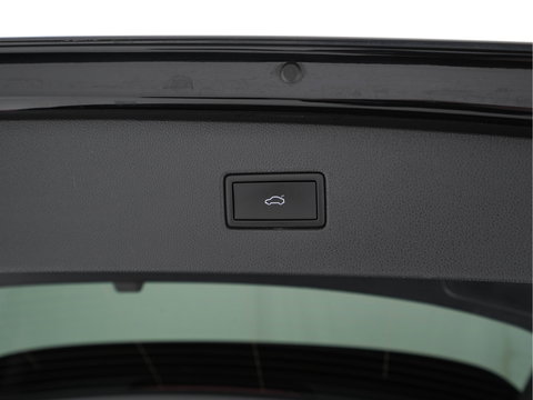 Volkswagen Tiguan 1.4 TSI Black-Style R-Line Business eHybrid ( Plug-in ) (INCL-BTW) *HEAD-UP | FULL-LED | ADAPTIVE-CRUISE | TOPVIEW | KEYLESS | DIGI-COCKPIT | HEATED-COMFORTSEATS | NAVI-FULLMAP | DAB+ | PRIVACYGLASS | ECC | CARPLAY | PDC | 20''ALU