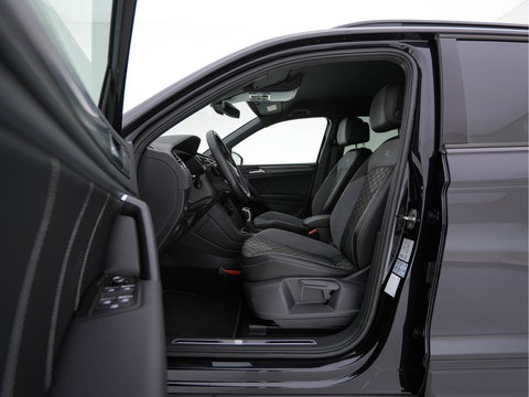 Volkswagen Tiguan 1.4 TSI Black-Style R-Line Business eHybrid ( Plug-in ) (INCL-BTW) *HEAD-UP | FULL-LED | ADAPTIVE-CRUISE | TOPVIEW | KEYLESS | DIGI-COCKPIT | HEATED-COMFORTSEATS | NAVI-FULLMAP | DAB+ | PRIVACYGLASS | ECC | CARPLAY | PDC | 20''ALU