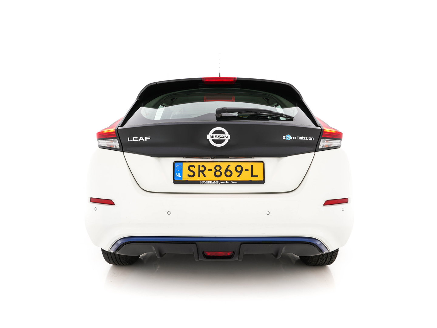 Nissan Leaf Acenta 40 kWh (INCL-BTW) Aut. *HEATPUMP | ADAPTIVE-CRUISE | KEYLESS | TOPVIEW | NAVI-FULLMAP | BLINDSPOT | DAB+ | HEATED-COMFORTSEATS | DIGI-COCKPIT | PRIVACYGLASS | 16"ALU*