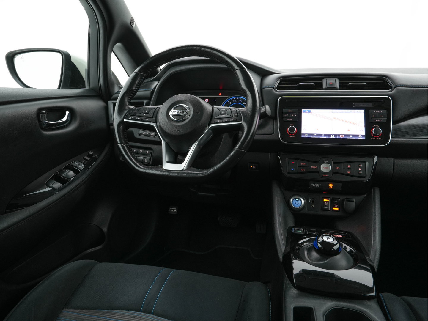 Nissan Leaf Acenta 40 kWh (INCL-BTW) Aut. *HEATPUMP | ADAPTIVE-CRUISE | KEYLESS | TOPVIEW | NAVI-FULLMAP | BLINDSPOT | DAB+ | HEATED-COMFORTSEATS | DIGI-COCKPIT | PRIVACYGLASS | 16"ALU*