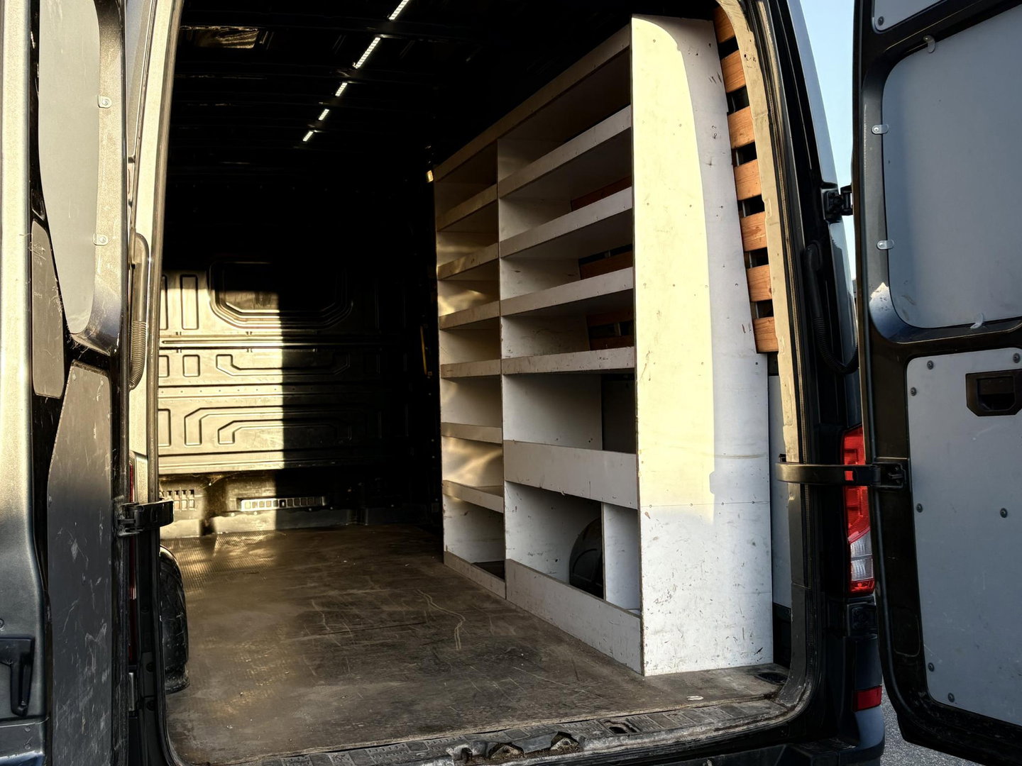Volkswagen Crafter 35 2.0 TDI L4H3 170 PK | ERGO SEAT | CAMERA | PARKEERSENSOREN RONDOM