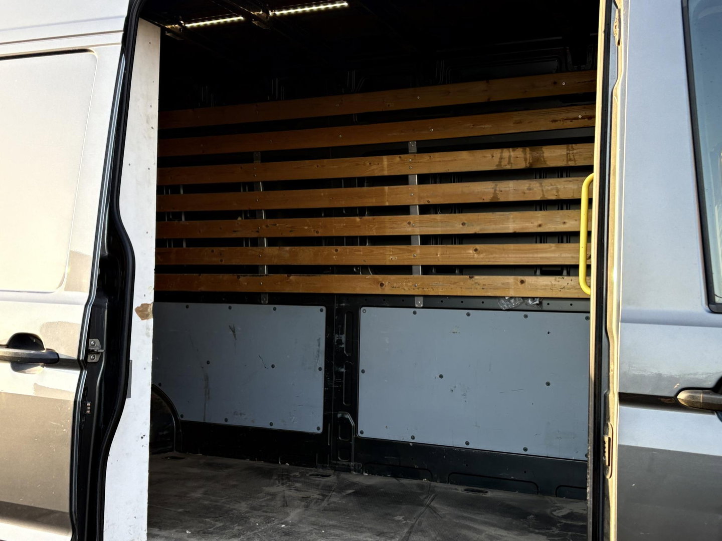 Volkswagen Crafter 35 2.0 TDI L4H3 170 PK | ERGO SEAT | CAMERA | PARKEERSENSOREN RONDOM