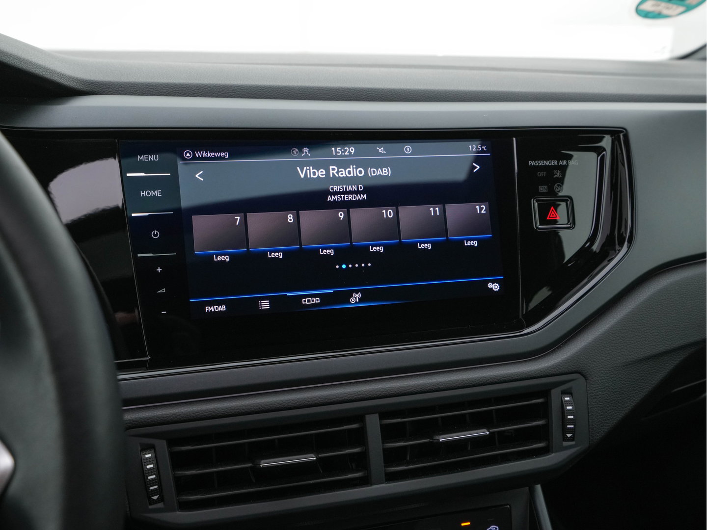 Volkswagen Taigo 1.5 TSI R-Line Aut. *PANO | ADAPTIVE-CRUISE | FULL-LED | BLINDSPOT | HEATED-SPORTSEATS | DIGI-COCKPIT | PRIVACY-GLASS | SHIFTPADDLES | CAMERA | KEYLESS | DAB | NAVI-FULLMAP | ECC | CARPLAY | PDC | 18''ALU*