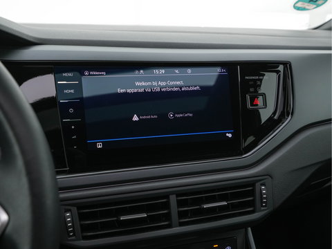 Volkswagen Taigo 1.5 TSI R-Line Aut. *PANO | ADAPTIVE-CRUISE | FULL-LED | BLINDSPOT | HEATED-SPORTSEATS | DIGI-COCKPIT | PRIVACY-GLASS | SHIFTPADDLES | CAMERA | KEYLESS | DAB | NAVI-FULLMAP | ECC | CARPLAY | PDC | 18''ALU*