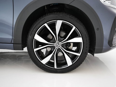 Volkswagen Taigo 1.5 TSI R-Line Aut. *PANO | ADAPTIVE-CRUISE | FULL-LED | BLINDSPOT | HEATED-SPORTSEATS | DIGI-COCKPIT | PRIVACY-GLASS | SHIFTPADDLES | CAMERA | KEYLESS | DAB | NAVI-FULLMAP | ECC | CARPLAY | PDC | 18''ALU*