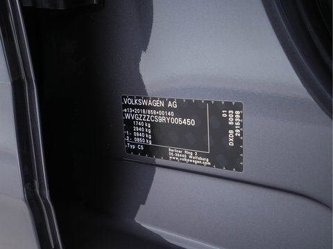 Volkswagen Taigo 1.5 TSI R-Line Aut. *PANO | ADAPTIVE-CRUISE | FULL-LED | BLINDSPOT | HEATED-SPORTSEATS | DIGI-COCKPIT | PRIVACY-GLASS | SHIFTPADDLES | CAMERA | KEYLESS | DAB | NAVI-FULLMAP | ECC | CARPLAY | PDC | 18''ALU*