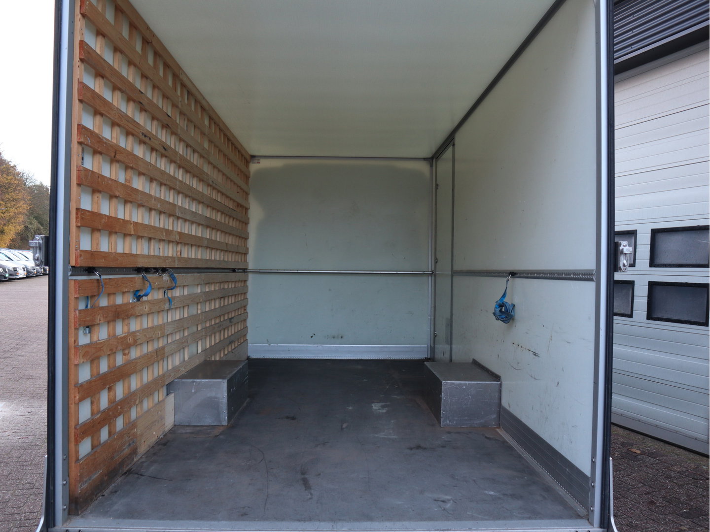 Peugeot Boxer 2.2 BlueHDi 141pk Euro 6 Bakwagen 4,5m - Navi - Camera - Cruise