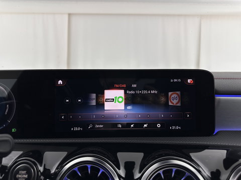 Mercedes-Benz CLA-Klasse 250 e AMG Limited Business Solution (Plug-in) (INCL-BTW) Aut. *PANO | LEATHER-MICROFIBRE | MULTIBEAM-LED | BLINDSPOT | WIDESCREEN-COCKPIT | AMBIENTLIGHT | CAMERA | M-BUX-NAVI | ECC | SHIFTPADDLES | PDC | ADAPTIVE-CRUISE | DAB | 18"ALU*