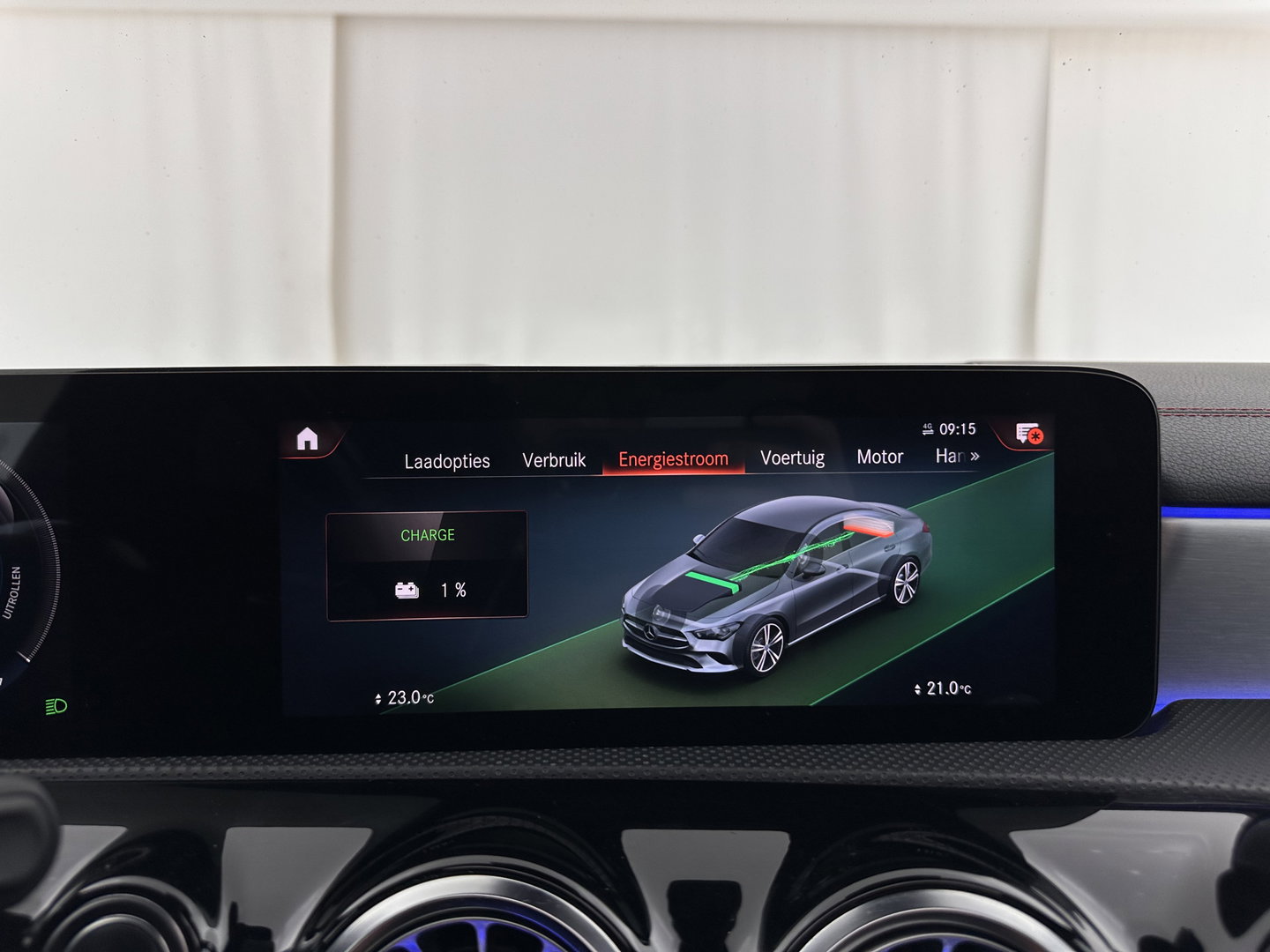 Mercedes-Benz CLA-Klasse 250 e AMG Limited Business Solution (Plug-in) (INCL-BTW) Aut. *PANO | LEATHER-MICROFIBRE | MULTIBEAM-LED | BLINDSPOT | WIDESCREEN-COCKPIT | AMBIENTLIGHT | CAMERA | M-BUX-NAVI | ECC | SHIFTPADDLES | PDC | ADAPTIVE-CRUISE | DAB | 18"ALU*