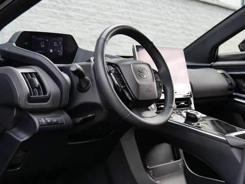 Toyota Bz4x 71kWh/ 360° CAMERA/ ELEKT. KLEP/ HALF LEDEREN INTERIEUR