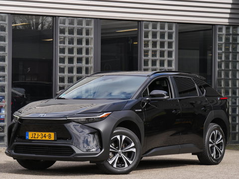 Toyota Bz4x 71kWh/ 360° CAMERA/ ELEKT. KLEP/ HALF LEDEREN INTERIEUR