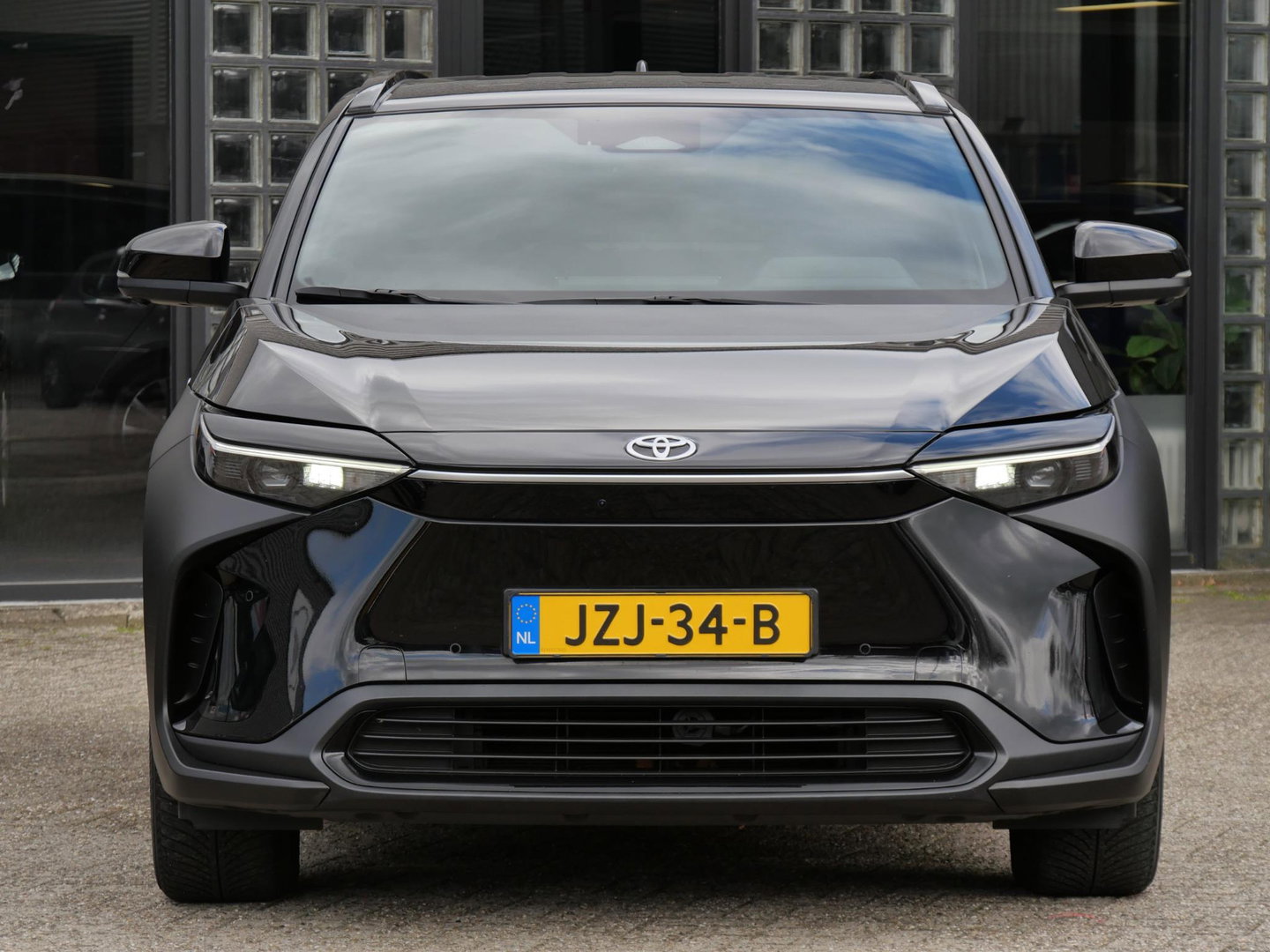 Toyota Bz4x 71kWh/ 360° CAMERA/ ELEKT. KLEP/ HALF LEDEREN INTERIEUR