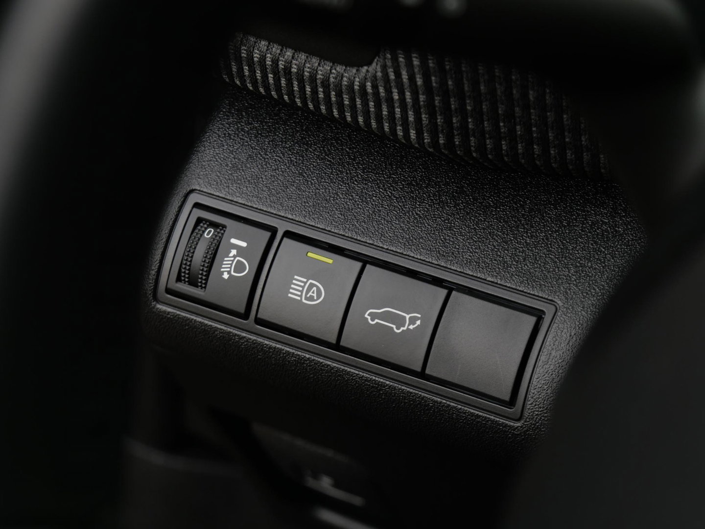 Toyota Bz4x 71kWh/ 360° CAMERA/ ELEKT. KLEP/ HALF LEDEREN INTERIEUR