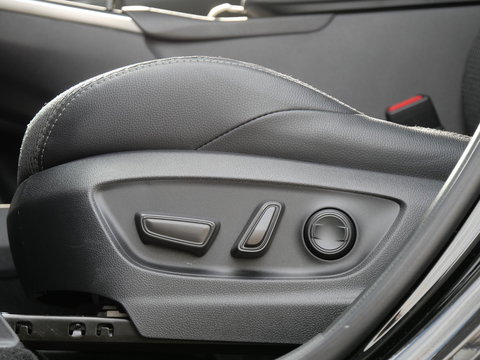 Toyota Bz4x 71kWh/ 360° CAMERA/ ELEKT. KLEP/ HALF LEDEREN INTERIEUR