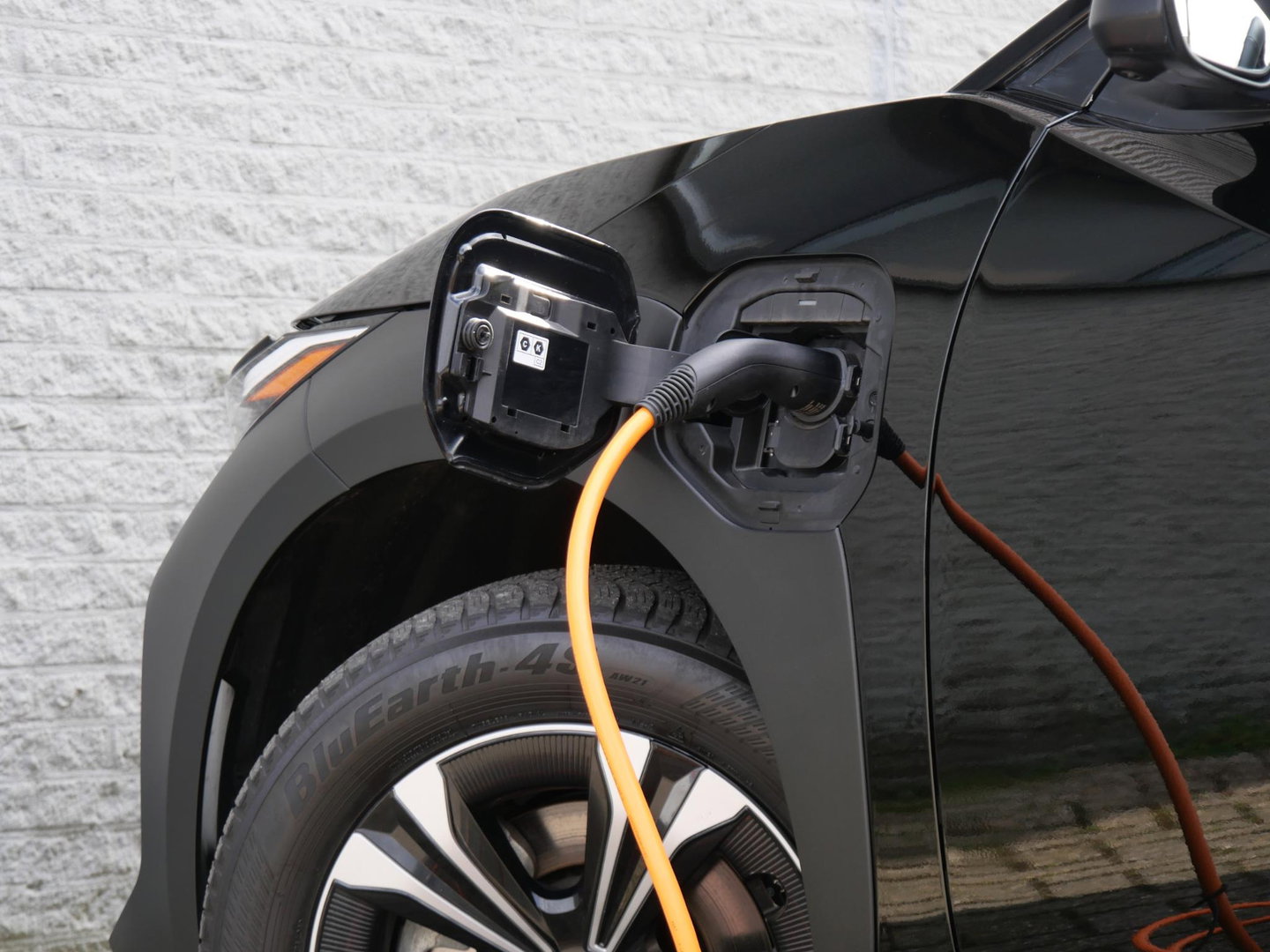 Toyota Bz4x 71kWh/ 360° CAMERA/ ELEKT. KLEP/ HALF LEDEREN INTERIEUR