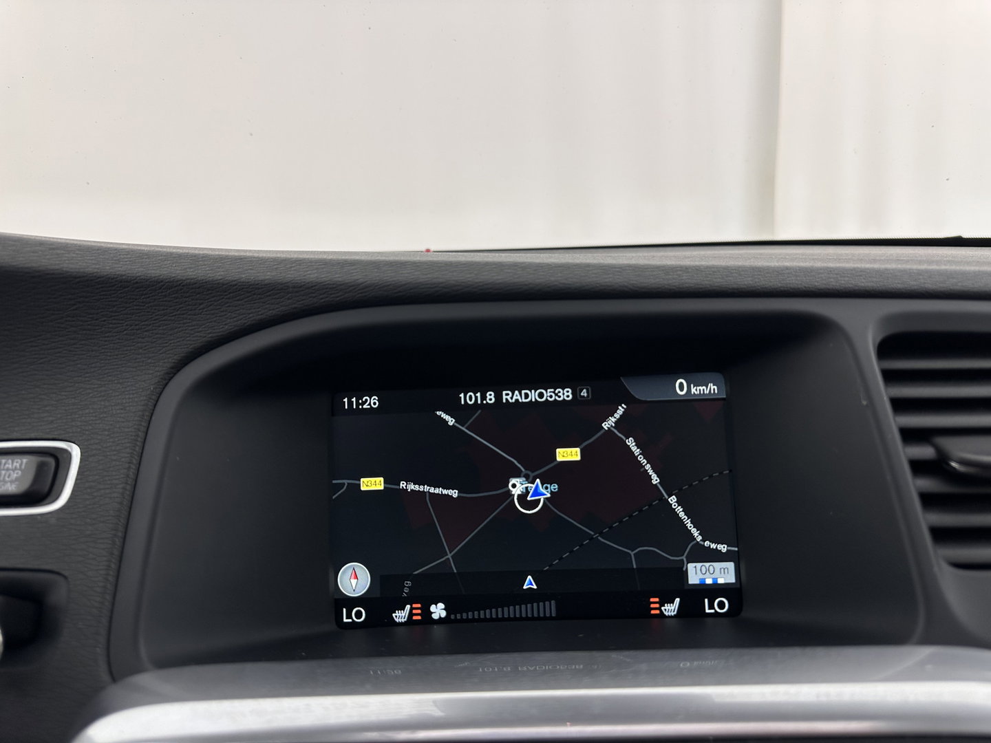 Volvo V60 2.4 D5 Twin Engine Summum Aut. *PANO | LEATHER | ADAPTIVE-CRUISE | XENON | BLIS | MEMORY-PACK | CAMERA | HEATED-COMFORTSEATS | NAVI-FULLMAP | PRIVACY-GLASS | ECC | PDC | 18''ALU | TOWBAR*