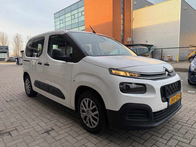 Citroën Berlingo - 1.2 Benzine | Trekhaak | Bluetooth | 5 zit