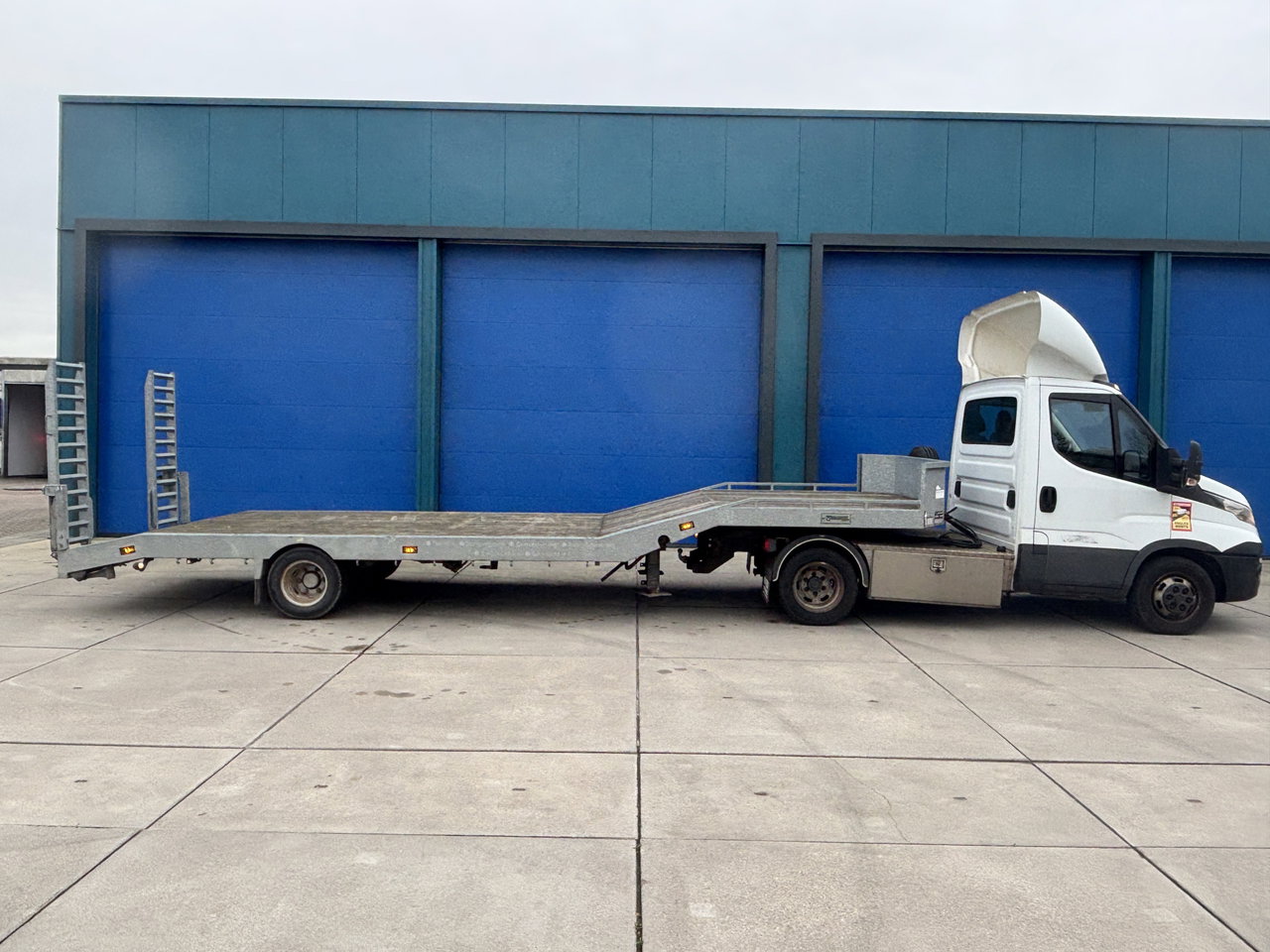 Iveco 40C18 3.0 180 PK Automaat Be Trekker + Veldhuizen