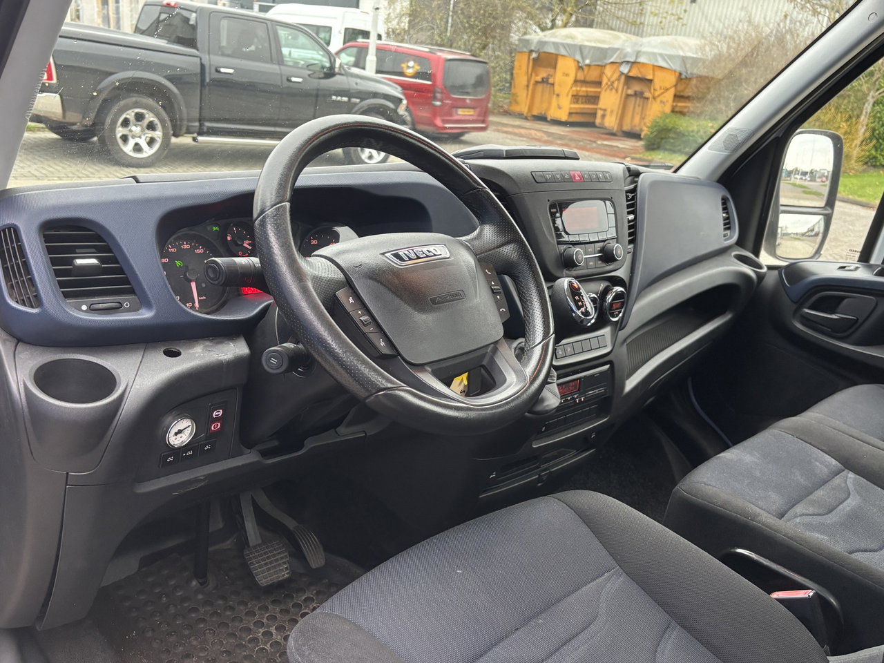 Iveco 40C18 3.0 180 PK Automaat Be Trekker + Veldhuizen