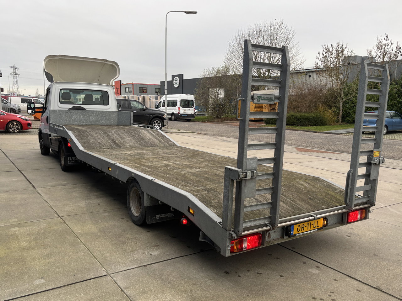 Iveco 40C18 3.0 180 PK Automaat Be Trekker + Veldhuizen