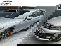 Volkswagen Tiguan - 1.5 TSI 150pk DSG ACT Highline Business R Line Climatronic Trekhaak Keyless Virtual Cockpit R-line LED koplampen