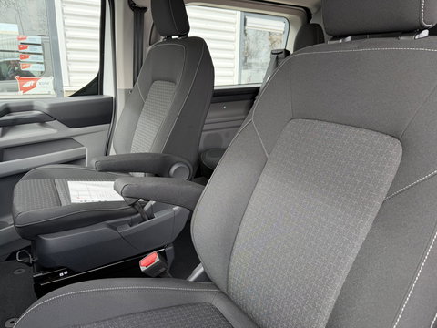 Ford Transit Custom 320 2.0 TDCI L2H1 Trend originele Ford dubbel cabine affabriek / prijs rijklaar € 39.950 ex btw / lease vanaf € 652 / dubbele schuifdeur / NIEUWE bus / BPM vrij !