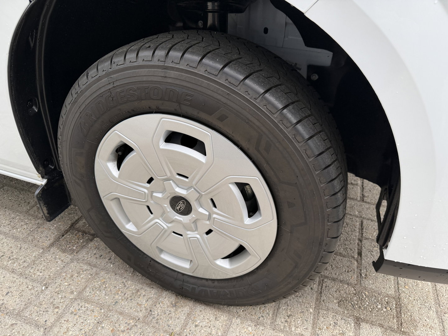 Ford Transit Custom 320 2.0 TDCI L2H1 Trend originele Ford dubbel cabine affabriek / prijs rijklaar € 39.950 ex btw / lease vanaf € 652 / dubbele schuifdeur / NIEUWE bus / BPM vrij !