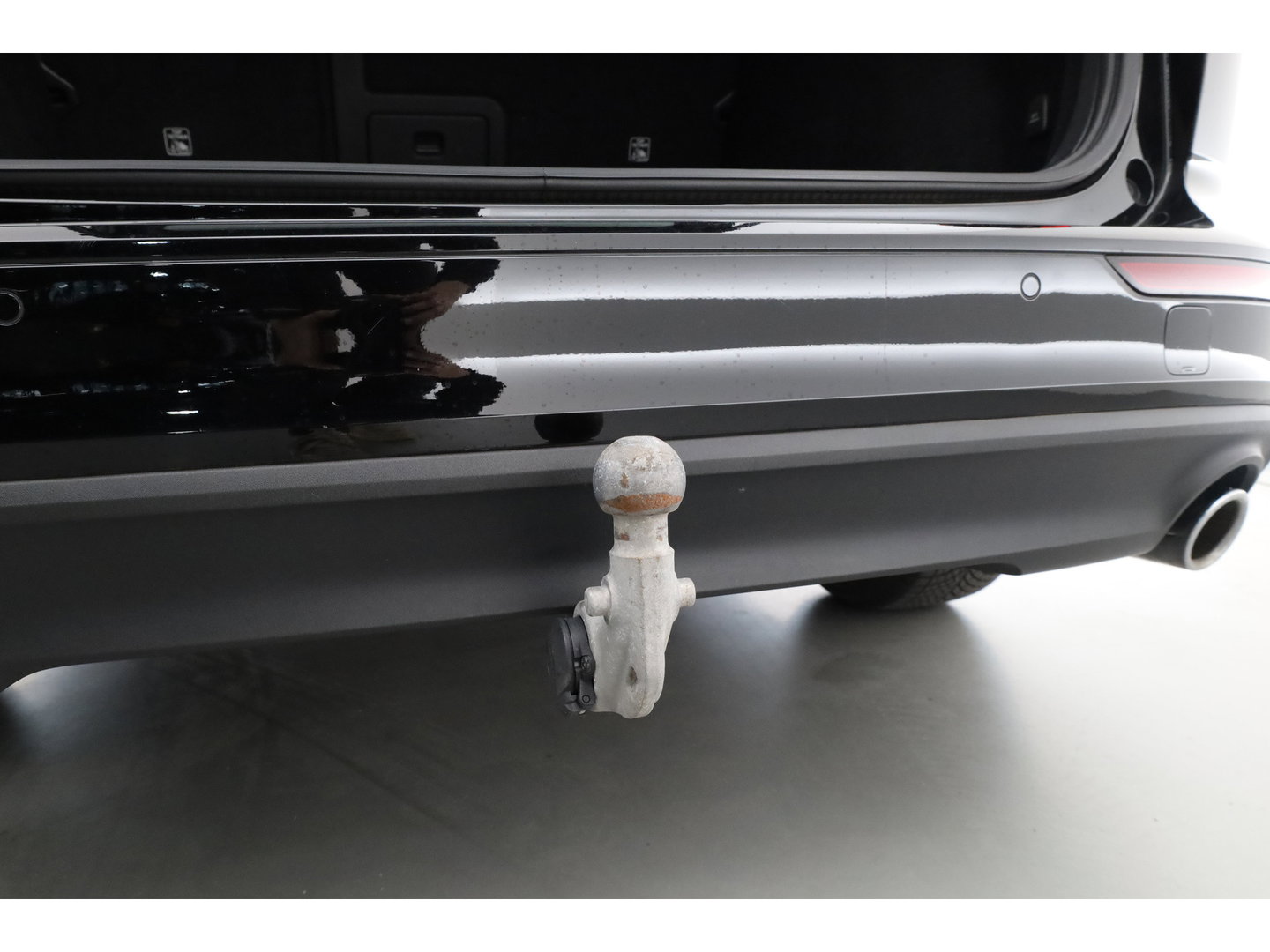 Volvo V60 2.0 B4 Momentum Business | ACC | Trekhaak | Carplay | stoel verwarming |