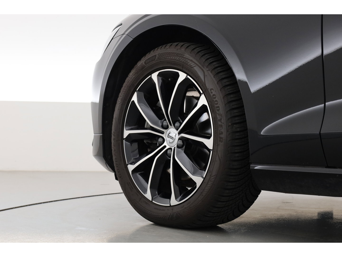 Volvo V60 2.0 B4 Momentum Business | ACC | Trekhaak | Carplay | stoel verwarming |