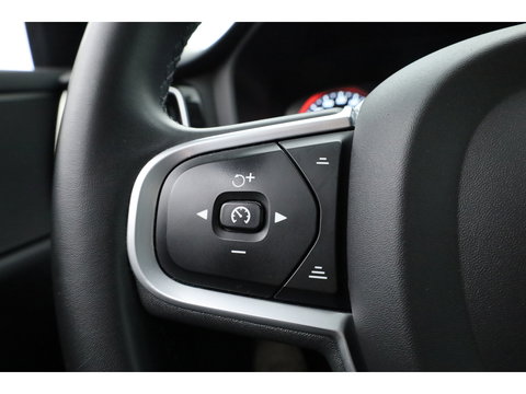 Volvo V60 2.0 B4 Momentum Business | ACC | Trekhaak | Carplay | stoel verwarming |