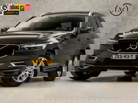 Volvo XC60 - 2.0 T8 Twin Engine AWD Inscription 391Pk Automaat (PANORAMADAK, LUCHTVERING, APPLE CARPLAY, GROOT NAVI, ELEK SPORTSTOELEN, LEDER, ZWART HEMEL, STOELVERWARMING, GETINT GLAS, NIEUWSTAAT)