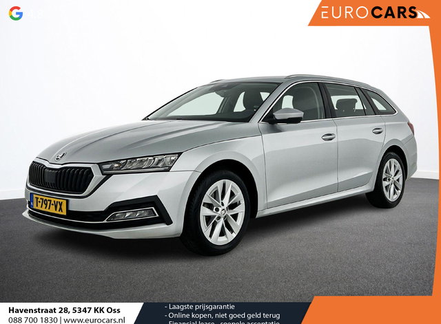 Škoda Octavia - Combi 1.5 e-TSI DSG Style | Navigatie | Climate Control | Parkeer Sensoren | Camera | DAB | Cruise control | Lichtmetalen Velgen | Keyless
