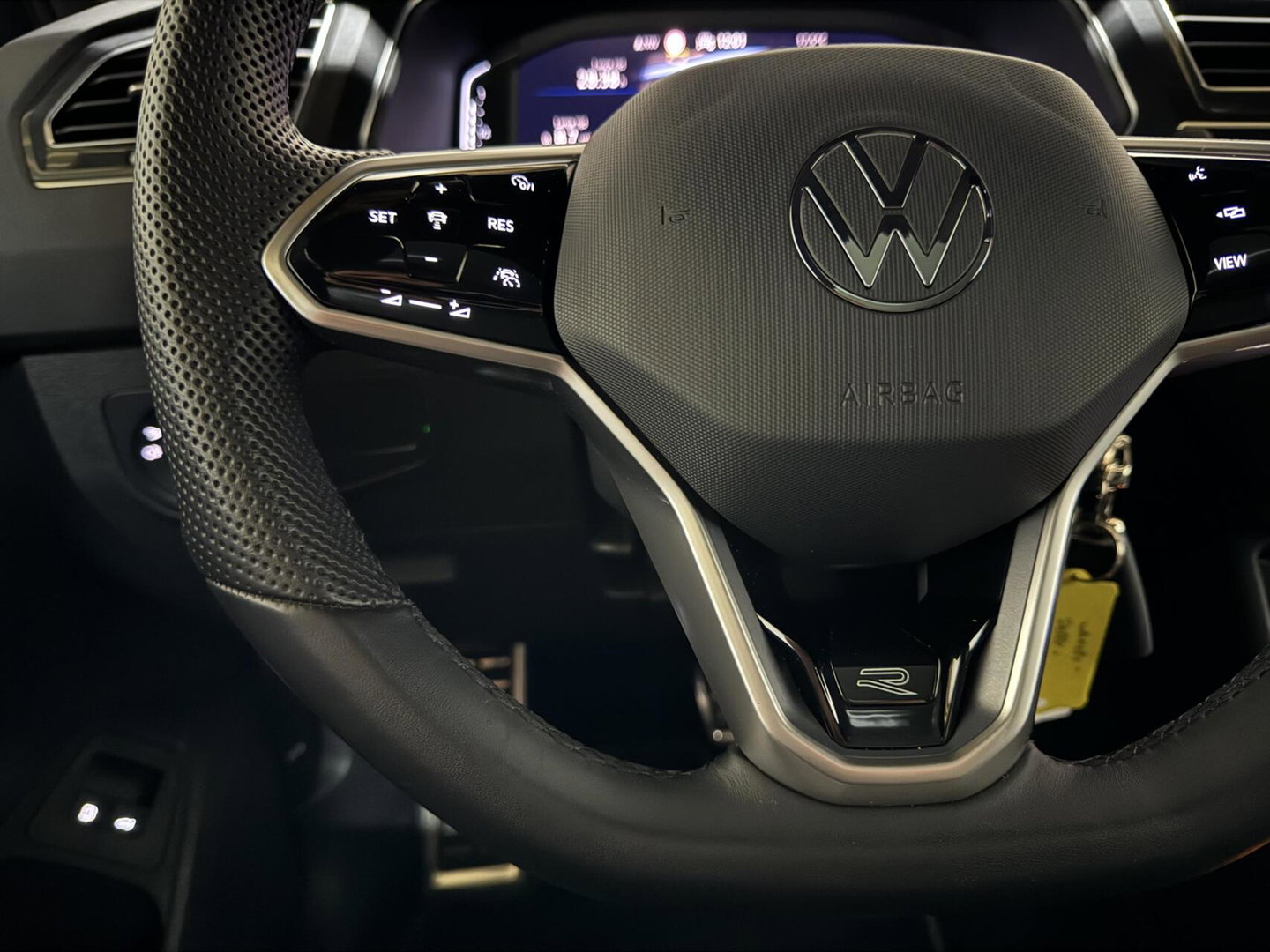 Volkswagen Tiguan 1.4 TSI eHybrid Black Style R-Line Pano Sfeer Trekh.