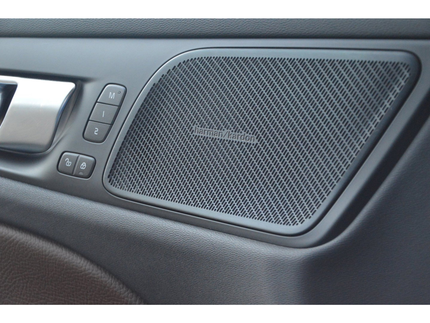 Volvo V60 T6 Hybride AWD Inscription | Adaptive Cruise | Panoramdak | 360° Camera | Stoel + Stuur Verwarmd |