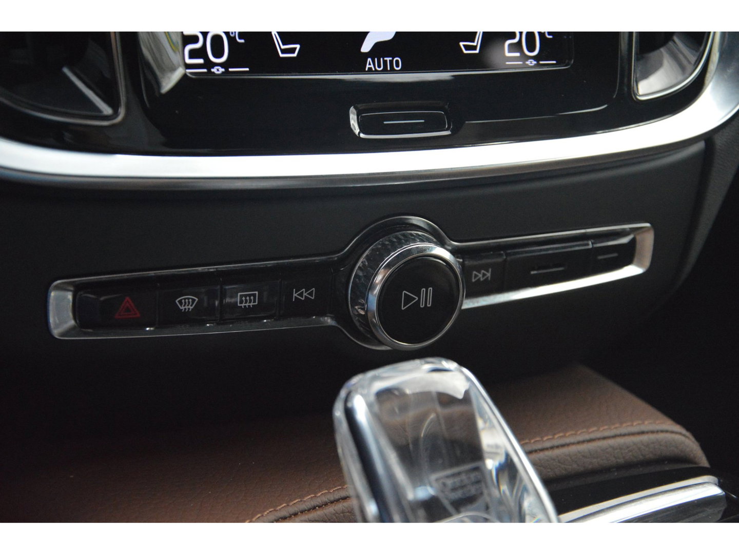 Volvo V60 T6 Hybride AWD Inscription | Adaptive Cruise | Panoramdak | 360° Camera | Stoel + Stuur Verwarmd |