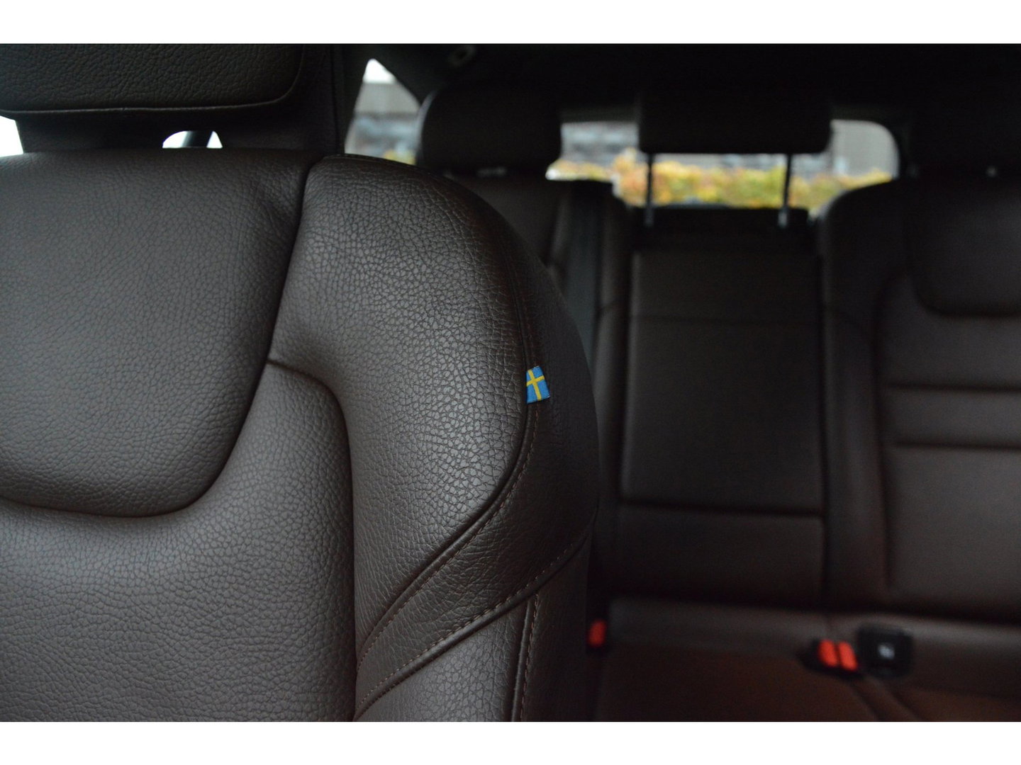 Volvo V60 T6 Hybride AWD Inscription | Adaptive Cruise | Panoramdak | 360° Camera | Stoel + Stuur Verwarmd |