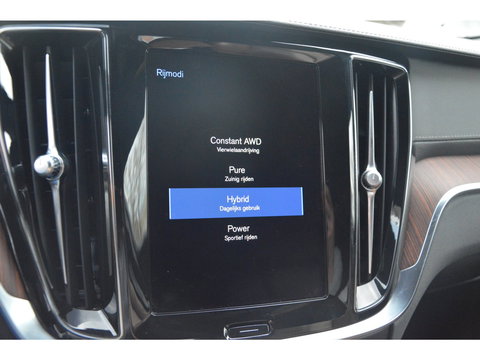 Volvo V60 T6 Hybride AWD Inscription | Adaptive Cruise | Panoramdak | 360° Camera | Stoel + Stuur Verwarmd |