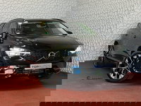 Volvo XC60 - 2.0 T6 AWD ULTRA DARK NIEUWE AUTO ELEK.TREKHAAK HARMAN KARDON HEADUP 360.CAM LEER SCHUIFDAK PHEV Plug in Hybrid ✅ Top Auto's Wijchen ,  Altijd een Ruim aanbod van Volvo's i  BUSINESS / CORE / BRIGHT / DARK / ULTRA DARK / PLUS DARK / BLACK EDITION  / ESSEN