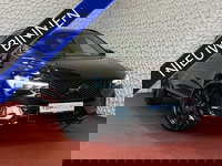 Volvo XC60 - 2.0 T6 AWD PLUS BLACK EDITION NIEUWSTE MODEL SCHUIFDAK HARMAN KARDON LEER PHEV Plug in Hybrid ✅ Top Auto's Wijchen ,  Altijd een Ruim aanbod van Volvo's i  BUSINESS / CORE / BRIGHT / DARK / ULTRA DARK / PLUS DARK / BLACK EDITION  / ESSENTIAL / T6 / T8 ✅