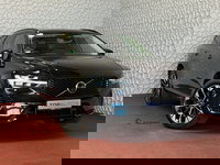 Volvo XC60 - 2.0 T6 AWD ULTRA DARK NIEUWE AUTO ELEK.TREKHAAK HARMAN KARDON HEADUP 360.CAM LEER SCHUIFDAK PHEV Plug in Hybrid ✅ Top Auto's Wijchen ,  Altijd een Ruim aanbod van Volvo's i  BUSINESS / CORE / BRIGHT / DARK / ULTRA DARK / PLUS DARK / BLACK EDITION  / ESSEN