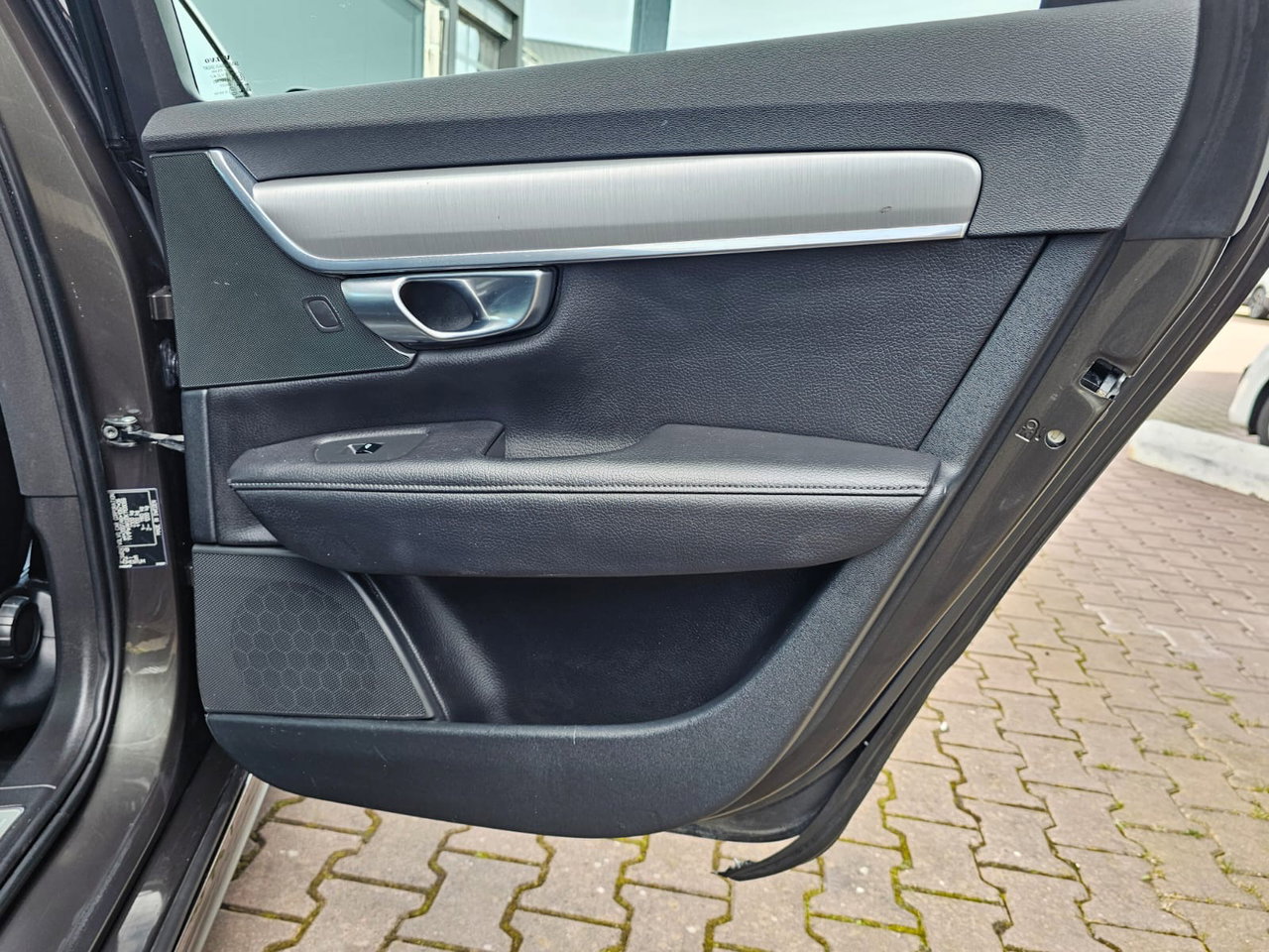 Volvo V90